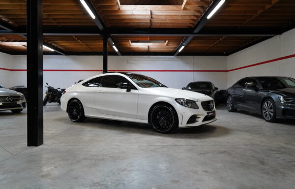 MERCEDES C200D COUPE AMG-LINE