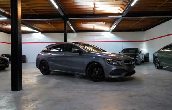 MERCEDES CLA 200D AMG-LINE